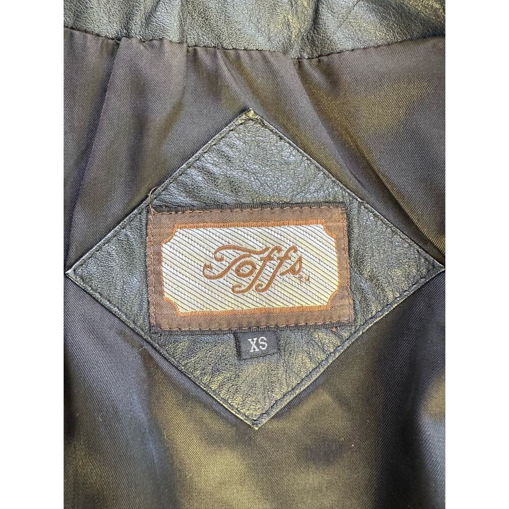 Toffs Women's Black Leather Jacket Vintage W/ Shoulder Pads - Picture 4 of 5